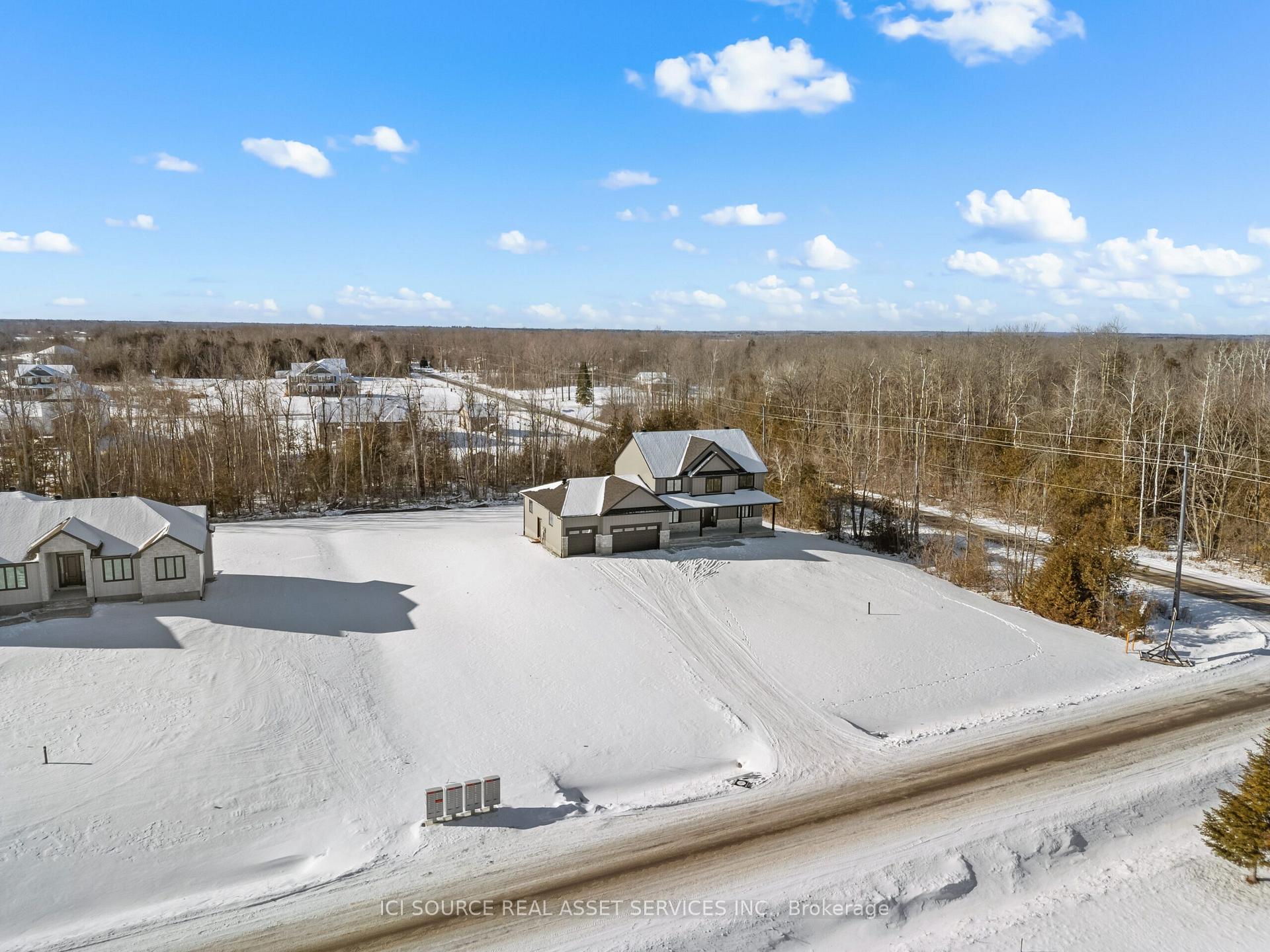 Photo 2 of 302 McEwen's Mil Drive, Beckwith, Beckwith Twp — HOMEH
