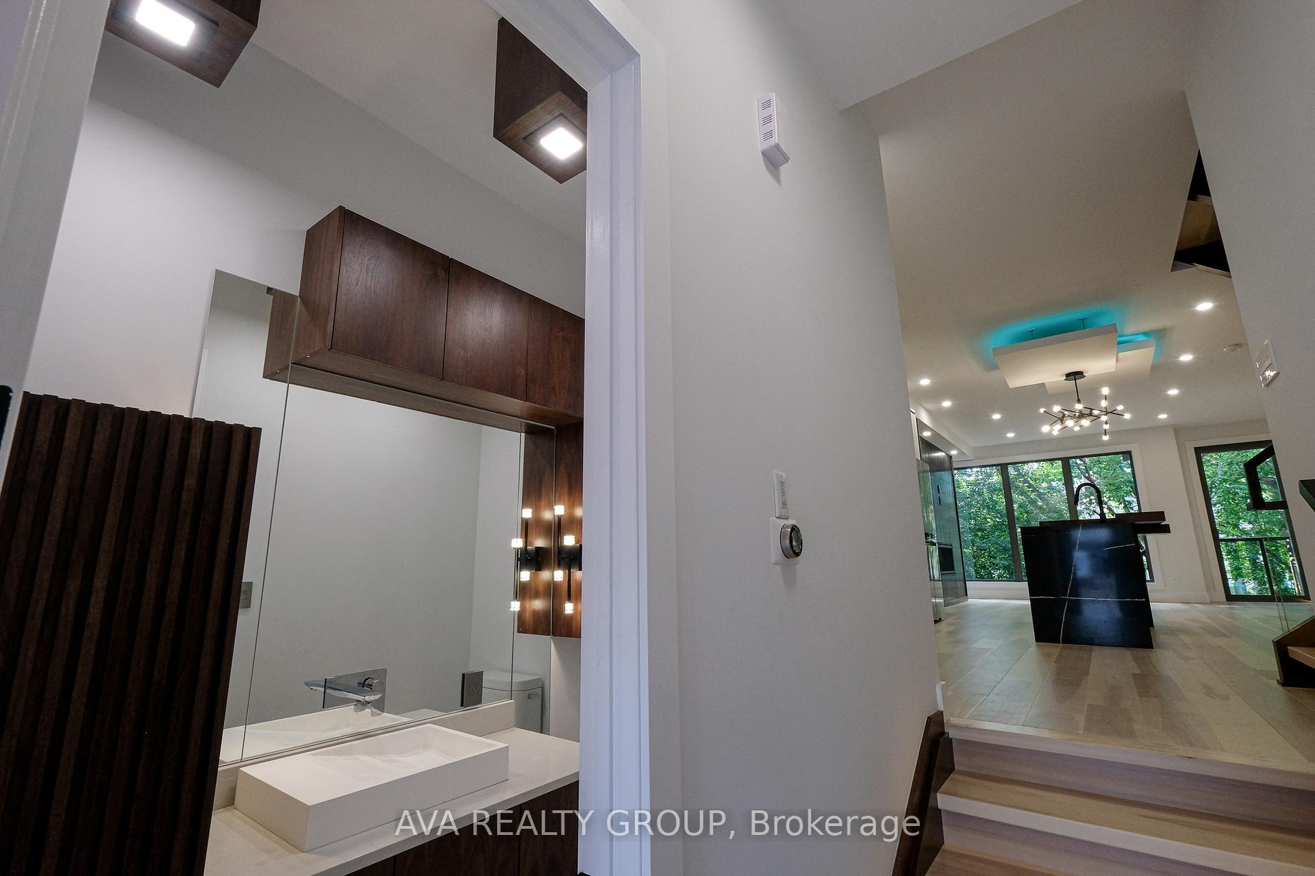 Photo 5 of Unit B, 375 B Madison Avenue, Ottawa, Westboro West — HOMEH
