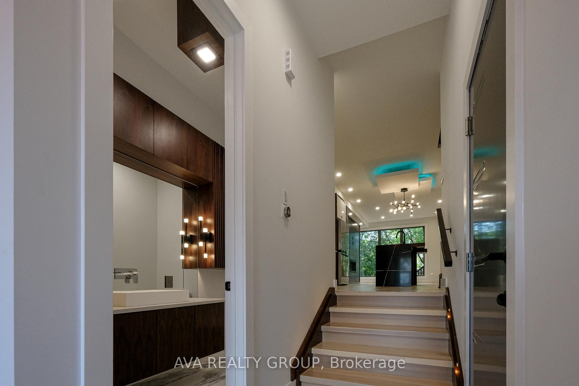 Photo 4 of Unit B, 375 B Madison Avenue, Ottawa, Westboro West — HOMEH