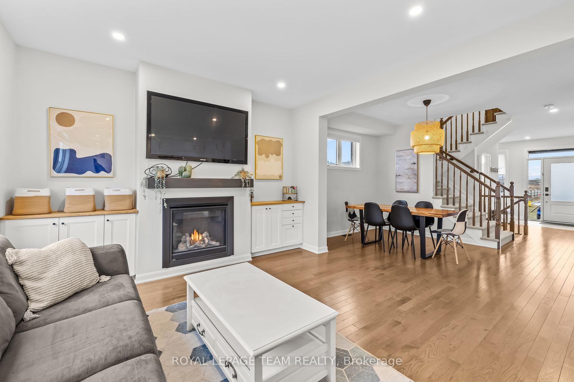 Photo 8 of 2080 Caltra Crescent, Ottawa, Barrhaven - Half Moon Bay — HOMEH