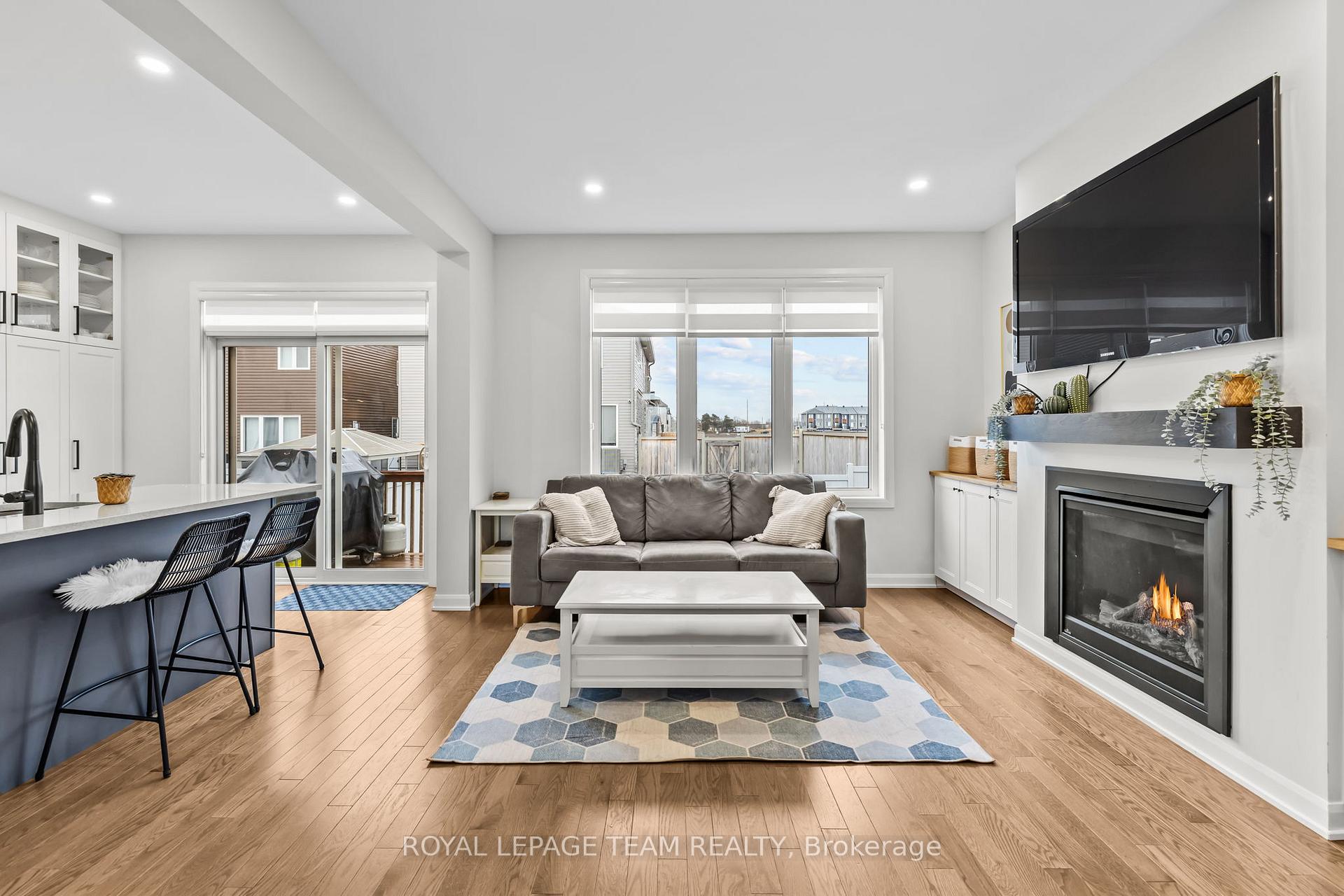 Photo 11 of 2080 Caltra Crescent, Ottawa, Barrhaven - Half Moon Bay — HOMEH
