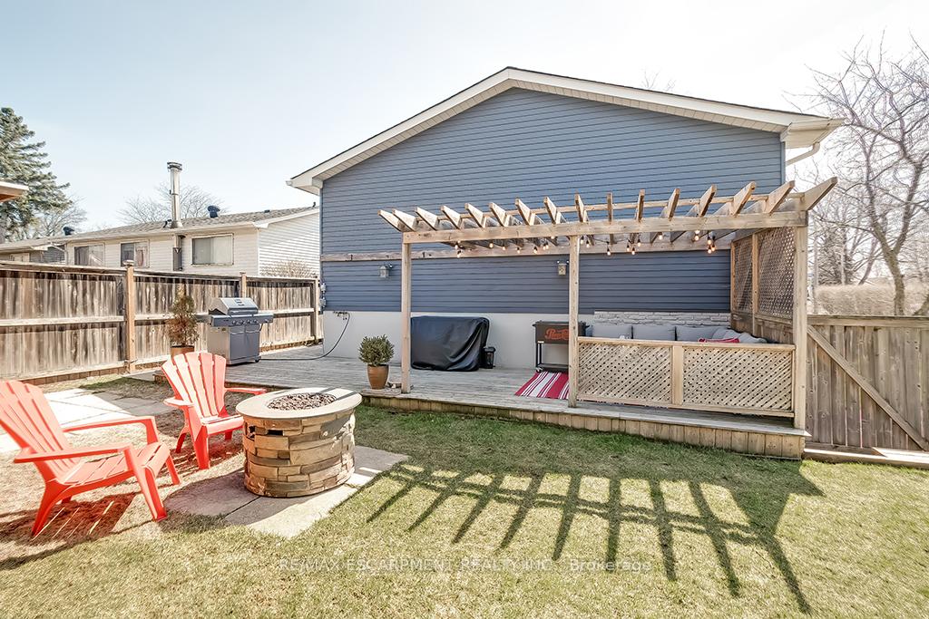 Photo 44 of 693 Inverary Road, Burlington, Shoreacres — HOMEH