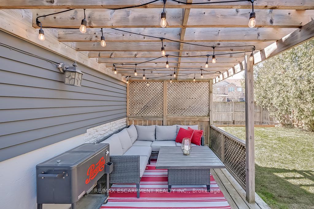Photo 45 of 693 Inverary Road, Burlington, Shoreacres — HOMEH