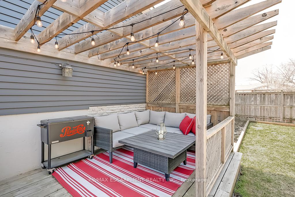 Photo 46 of 693 Inverary Road, Burlington, Shoreacres — HOMEH