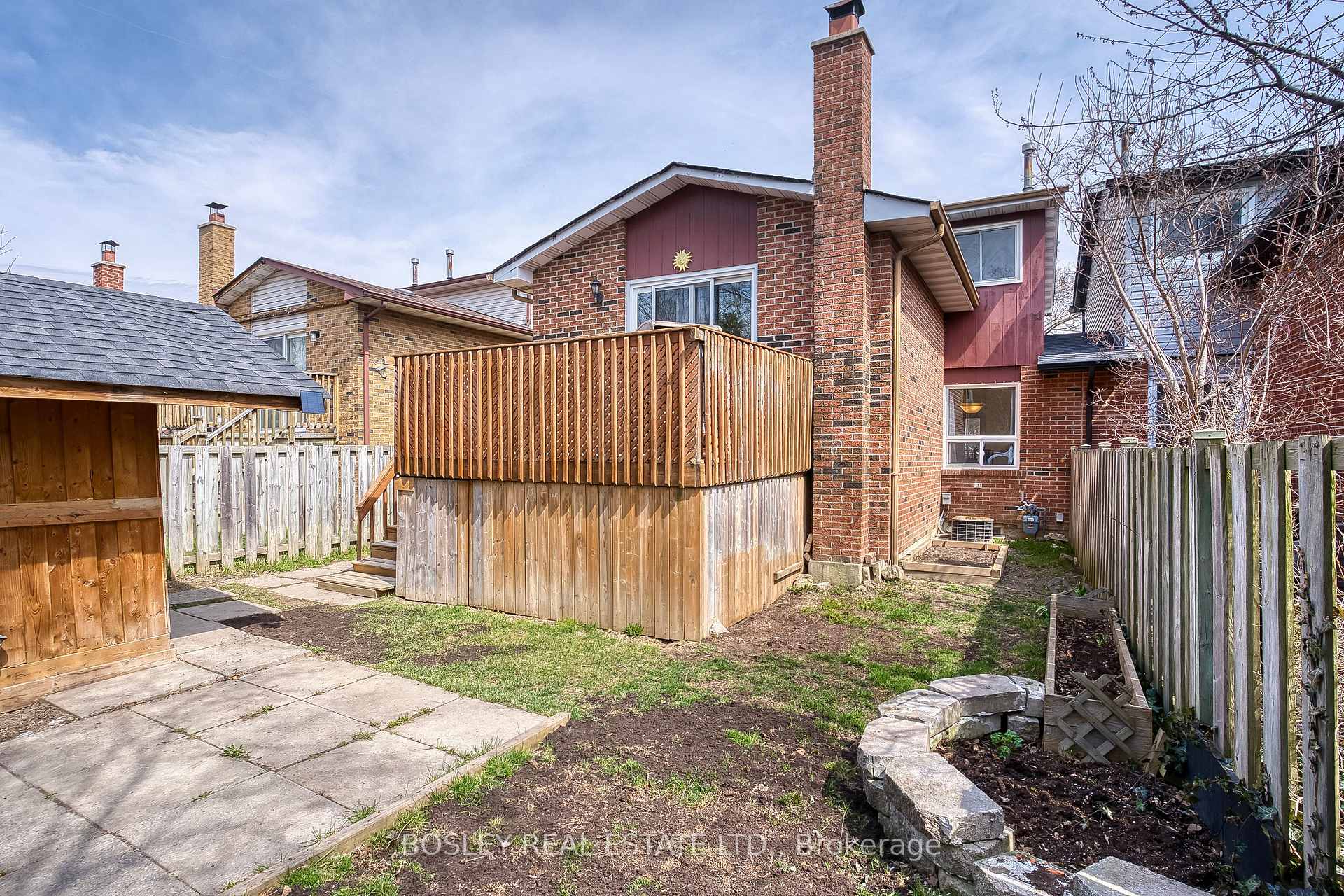 Photo 35 of 8 Thorsby Court, Brampton, Brampton North — HOMEH