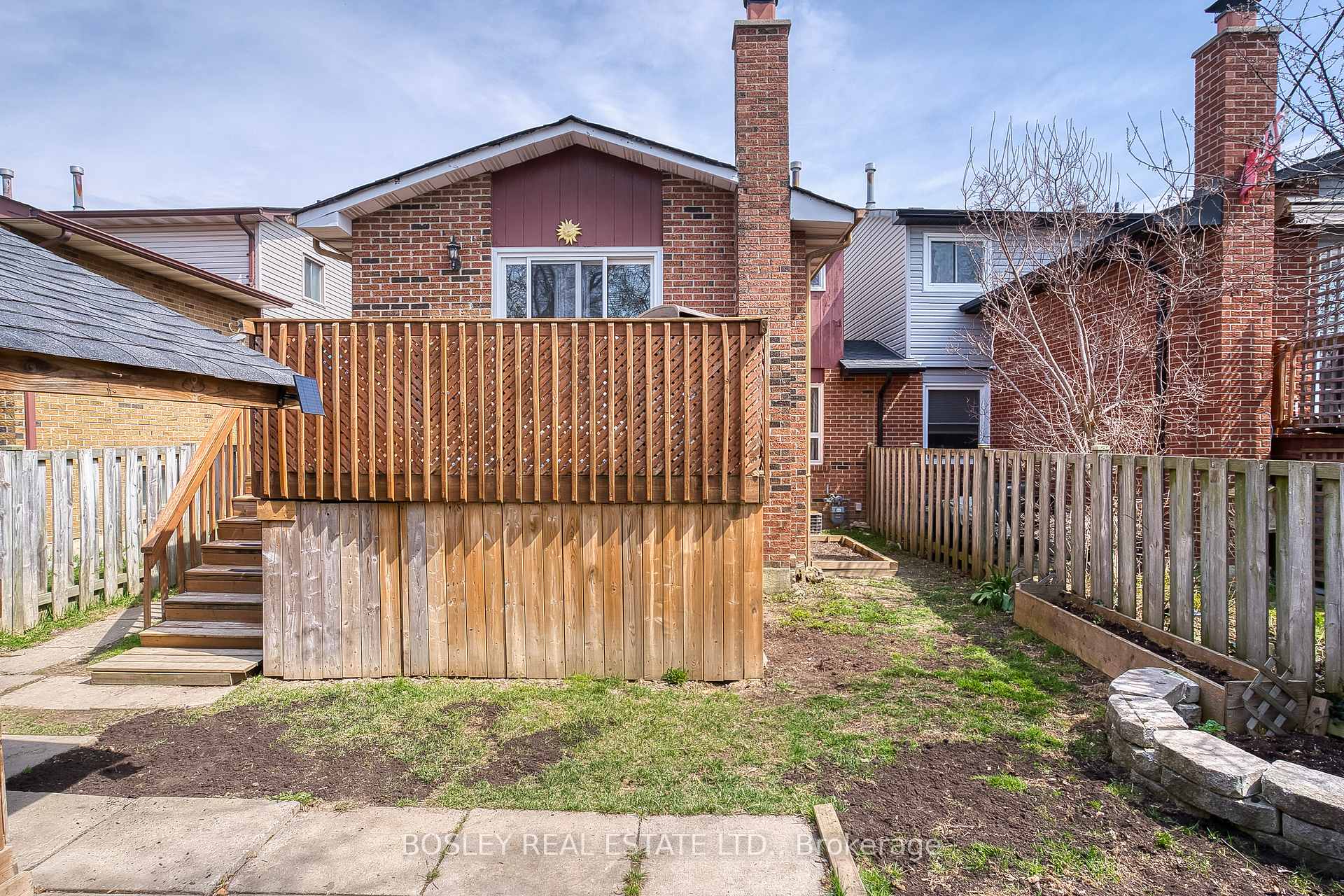 Photo 36 of 8 Thorsby Court, Brampton, Brampton North — HOMEH