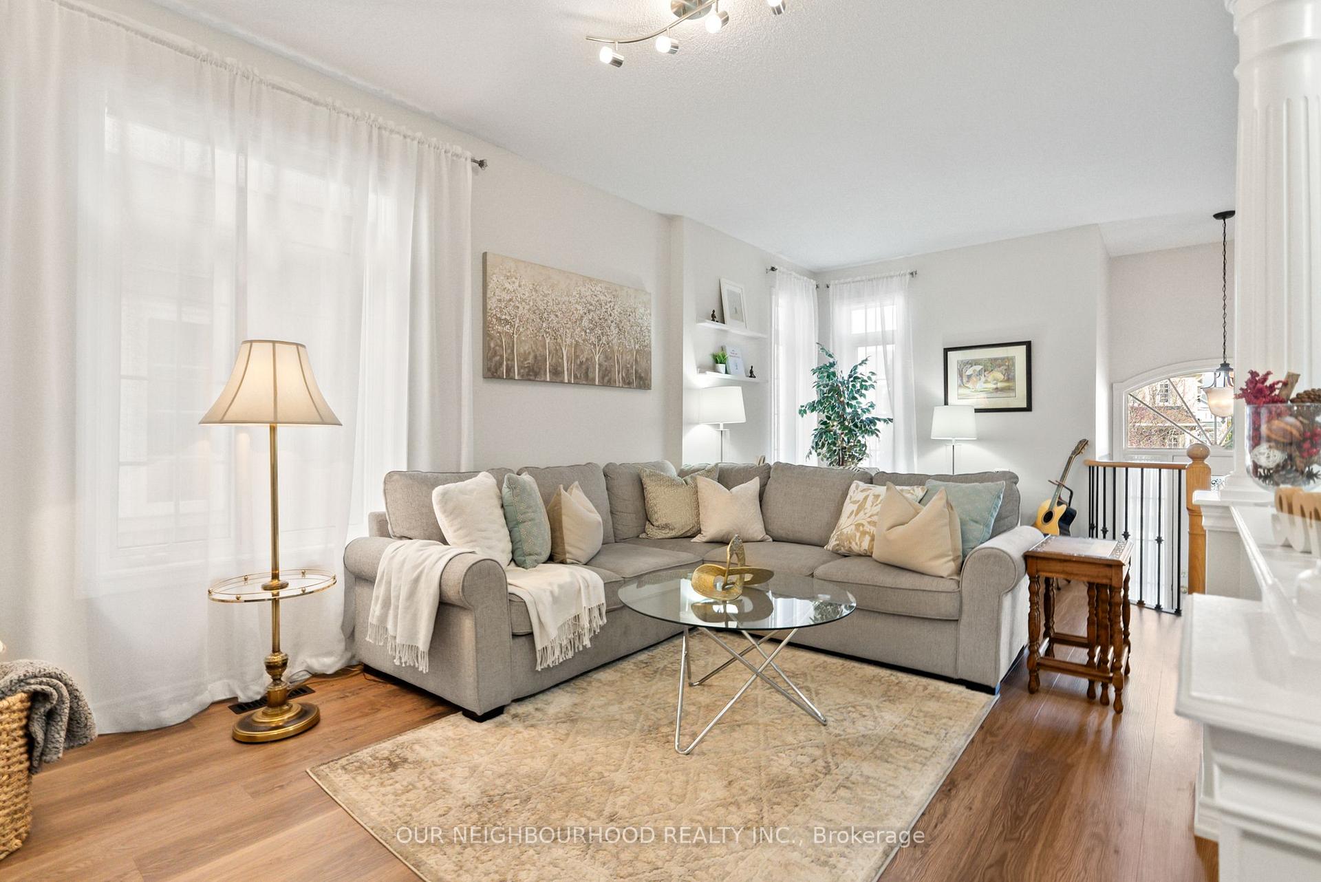 Photo 6 of 1656 Whitestone Drive, Oshawa, Samac — HOMEH