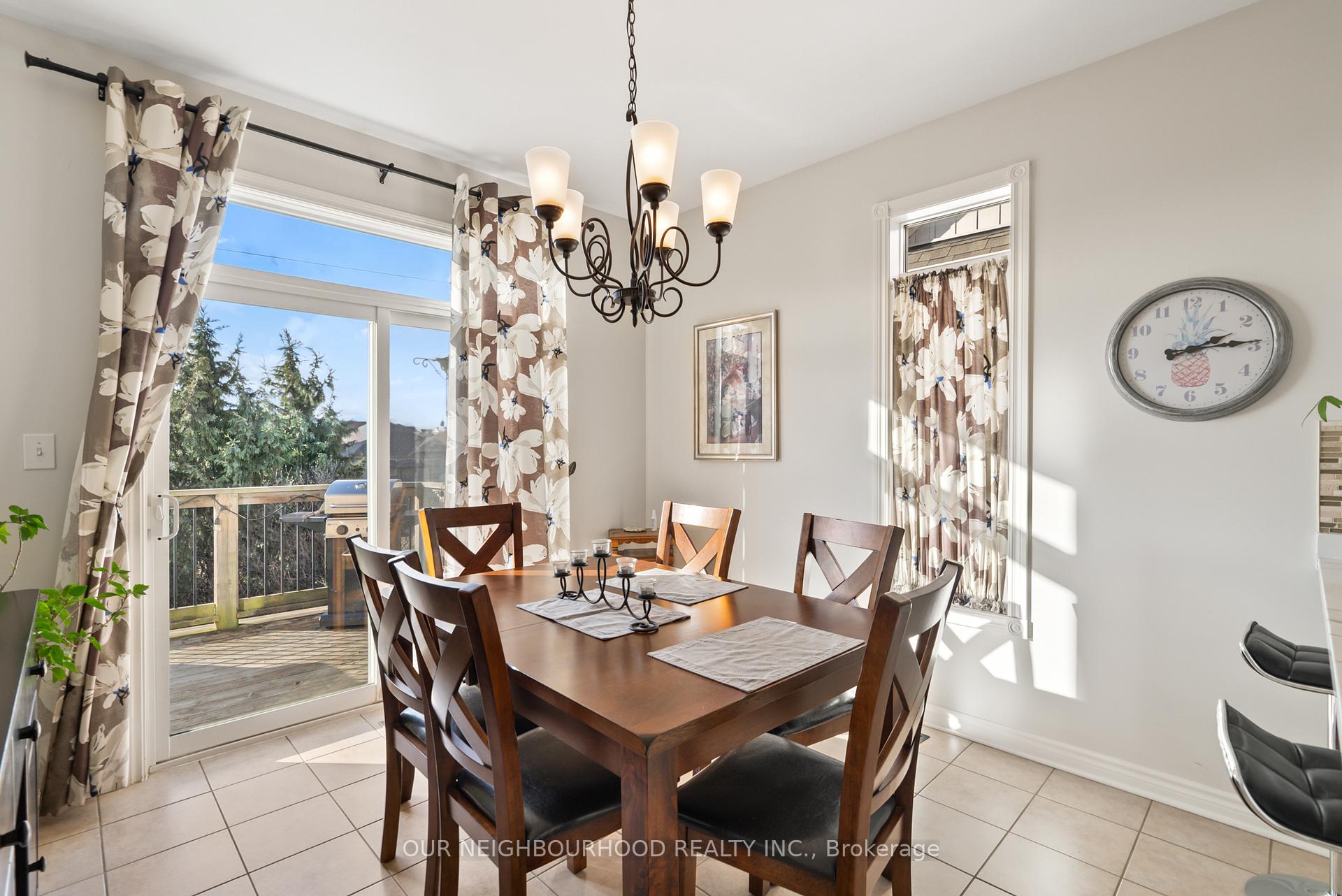 Photo 10 of 1656 Whitestone Drive, Oshawa, Samac — HOMEH