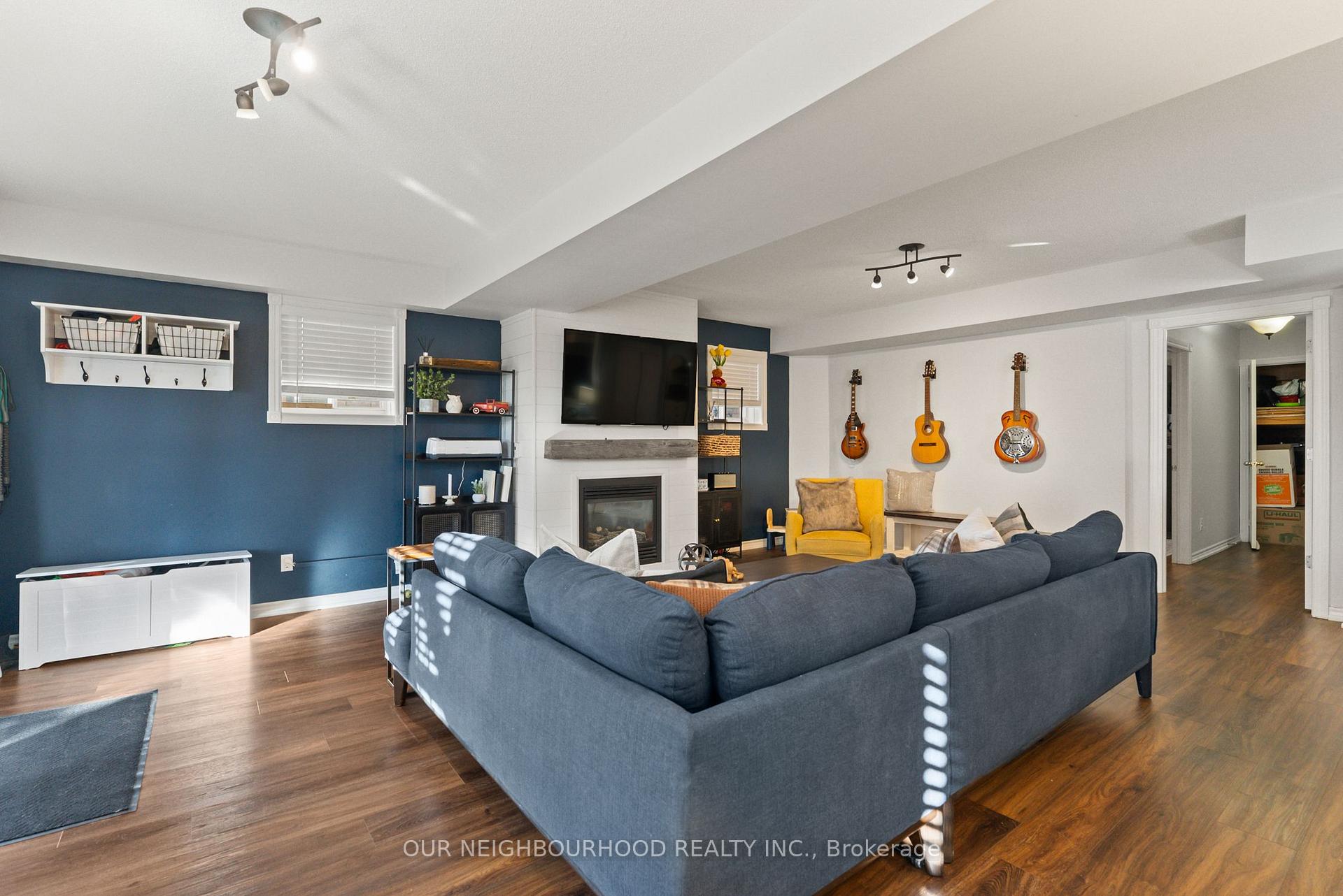 Photo 22 of 1656 Whitestone Drive, Oshawa, Samac — HOMEH