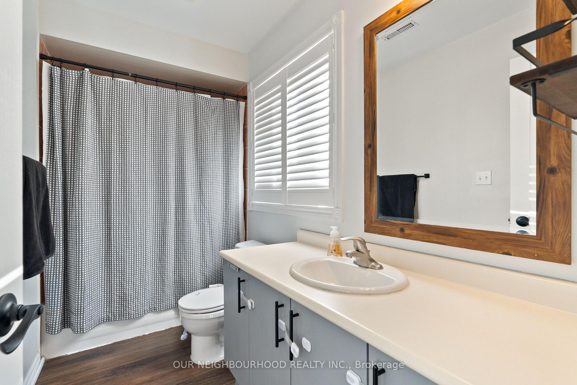 Photo 32 of 1656 Whitestone Drive, Oshawa, Samac — HOMEH