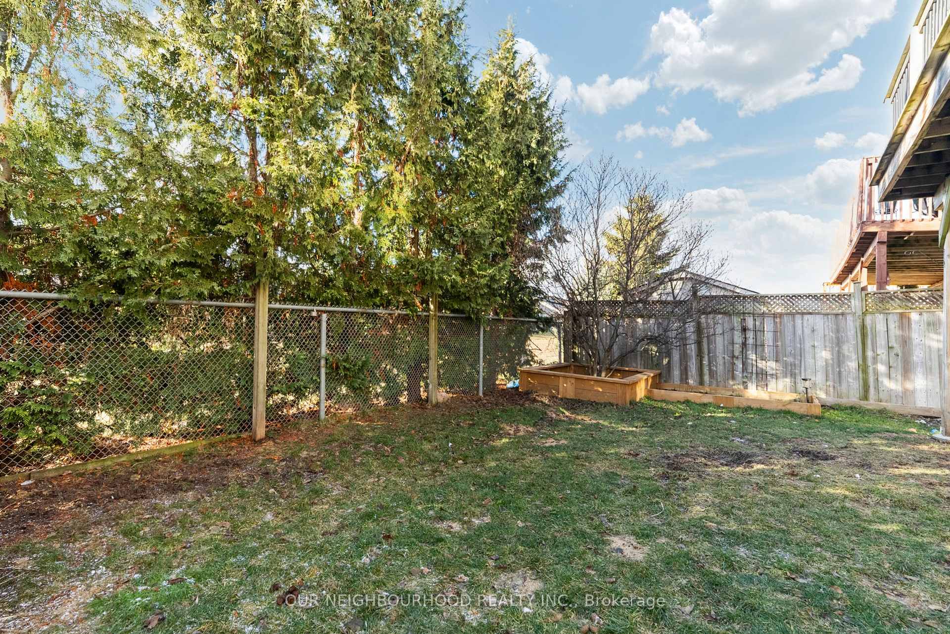 Photo 38 of 1656 Whitestone Drive, Oshawa, Samac — HOMEH