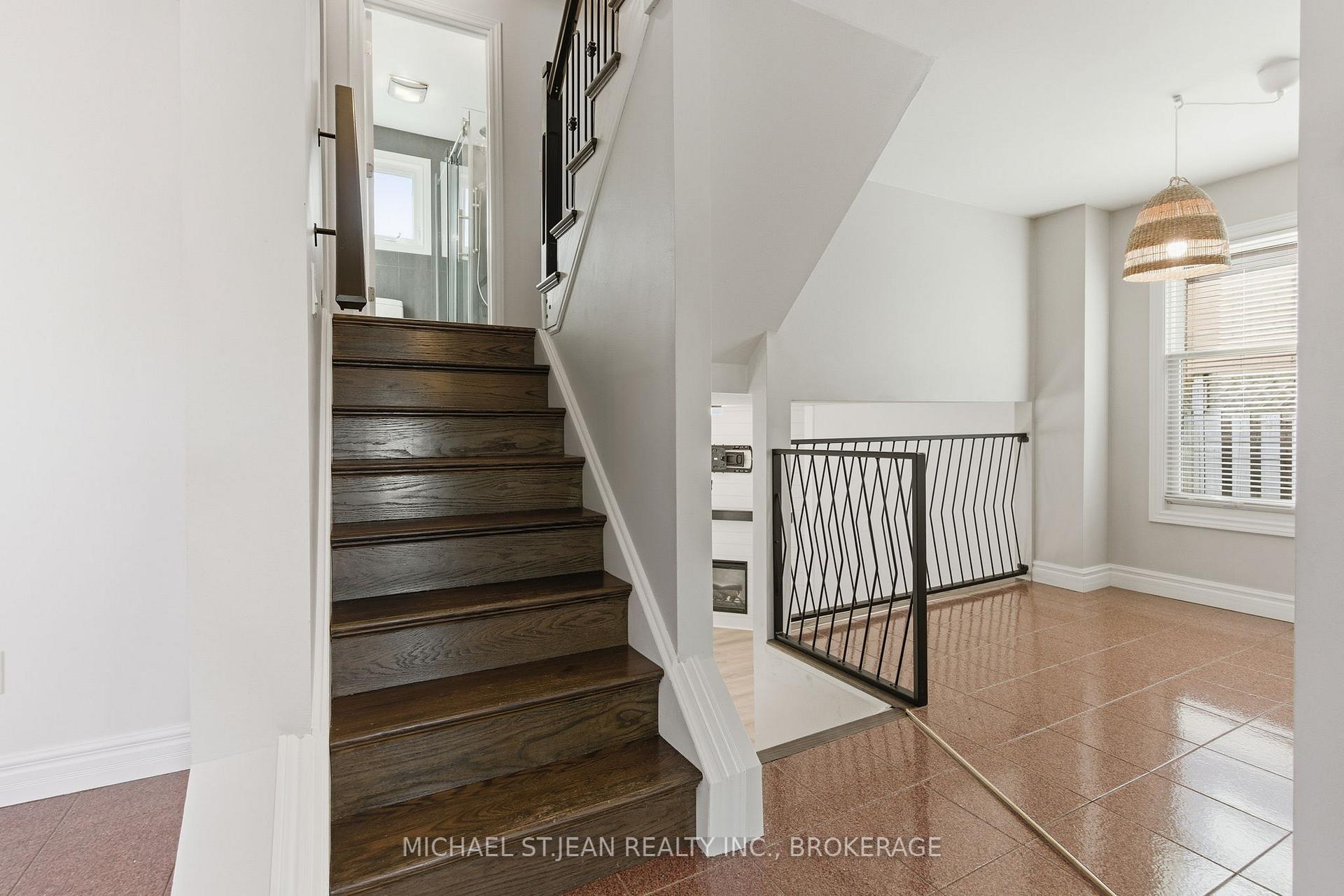 Photo 11 of 1297 Upper Sherman Avenue, Hamilton, Randall — HOMEH
