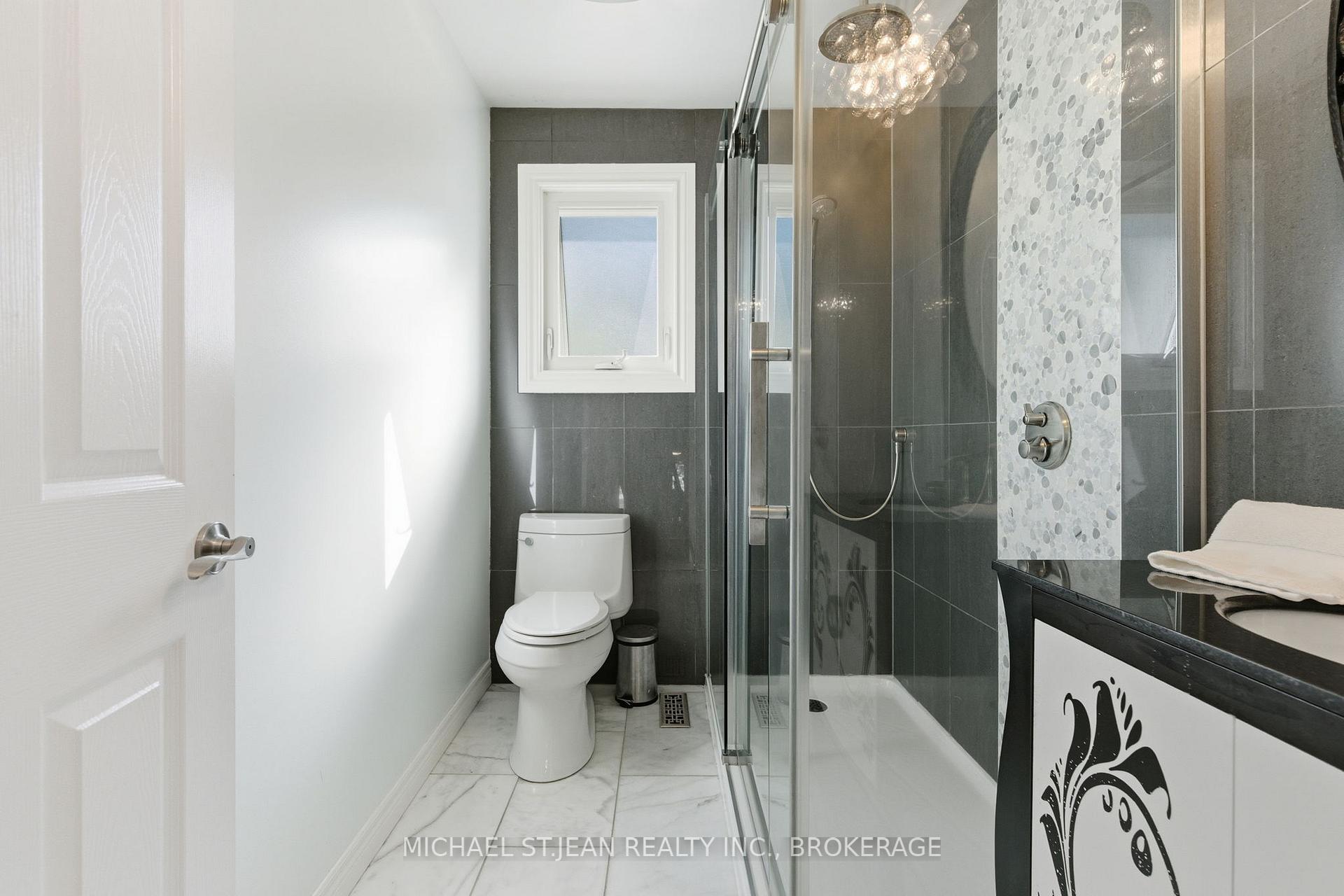 Photo 29 of 1297 Upper Sherman Avenue, Hamilton, Randall — HOMEH