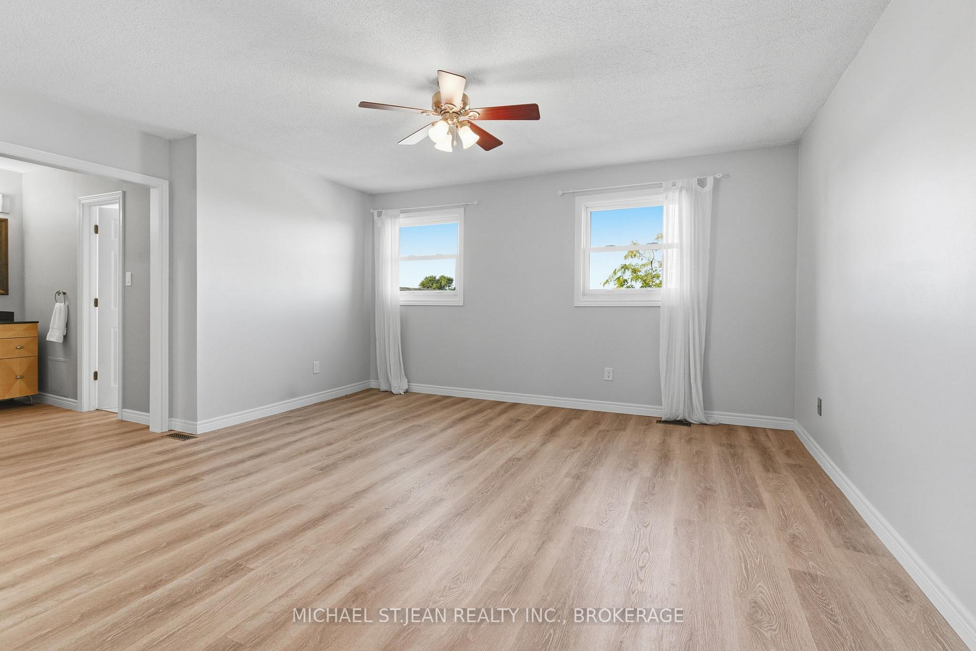 Photo 34 of 1297 Upper Sherman Avenue, Hamilton, Randall — HOMEH