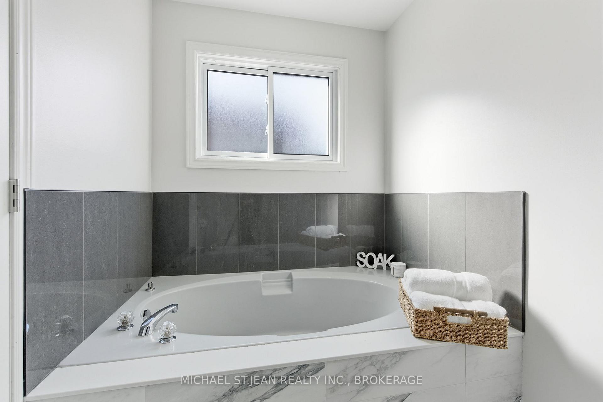 Photo 38 of 1297 Upper Sherman Avenue, Hamilton, Randall — HOMEH