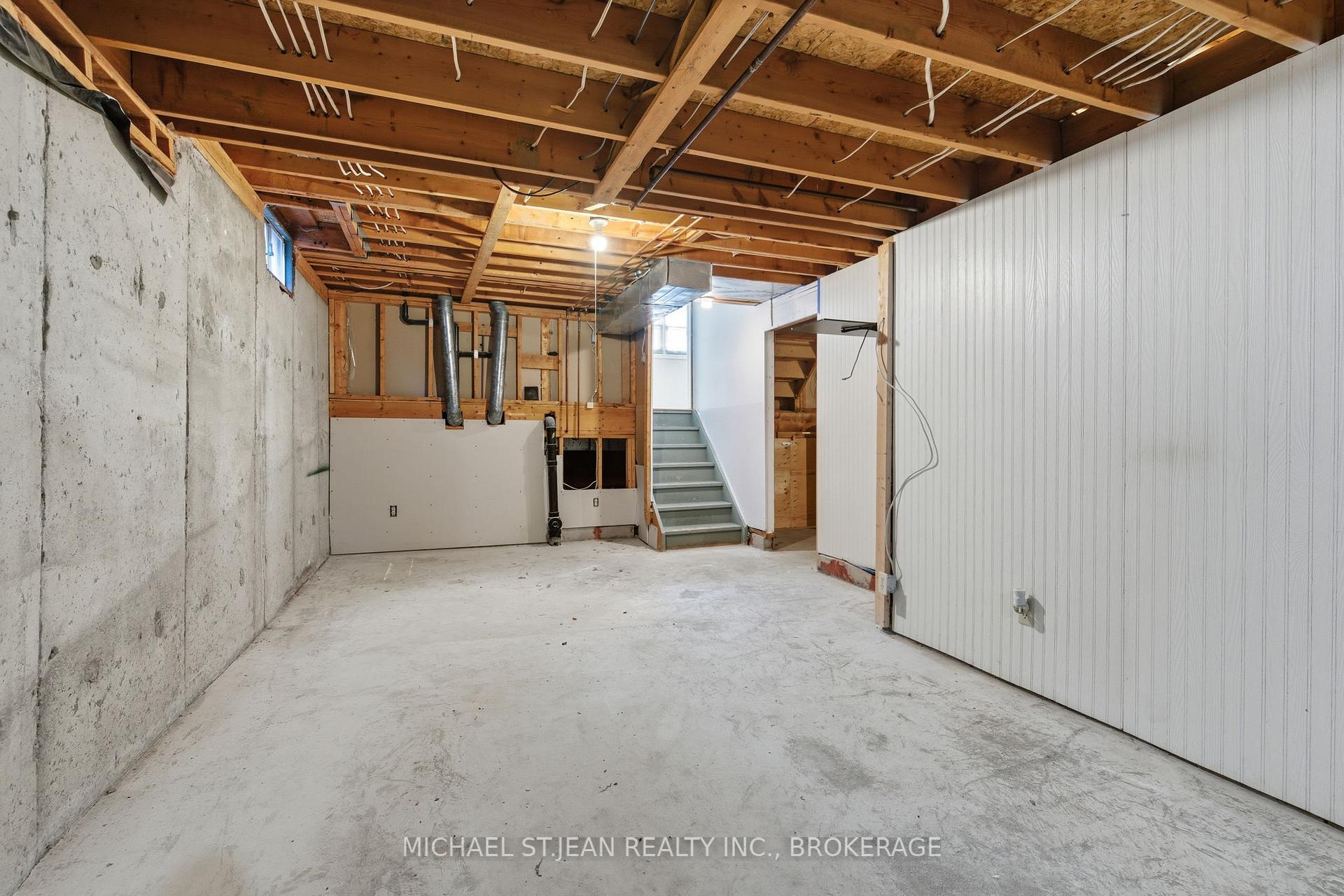 Photo 40 of 1297 Upper Sherman Avenue, Hamilton, Randall — HOMEH