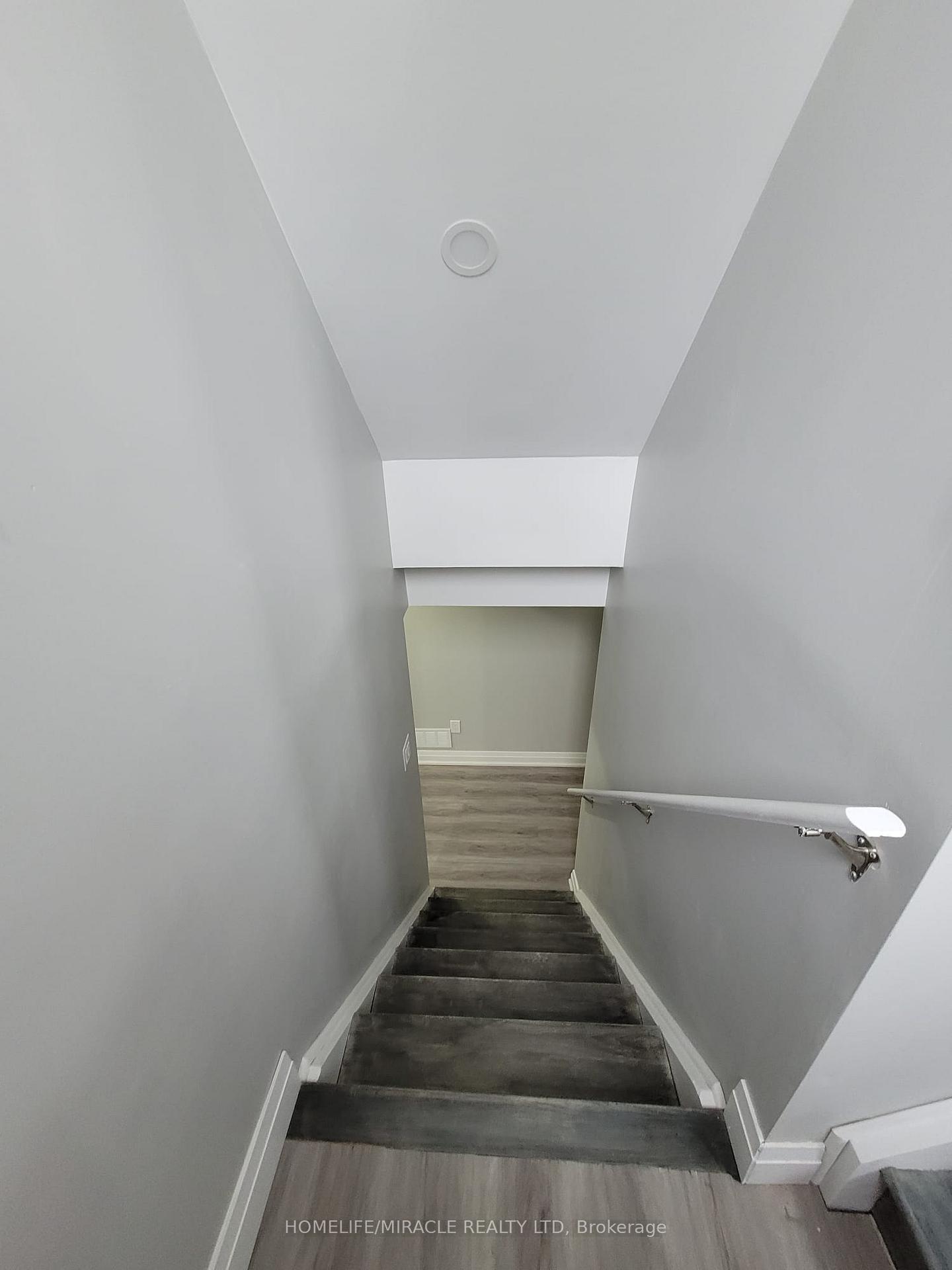 Photo 3 of 30 Ironshield Drive, Brampton, Bram East — HOMEH
