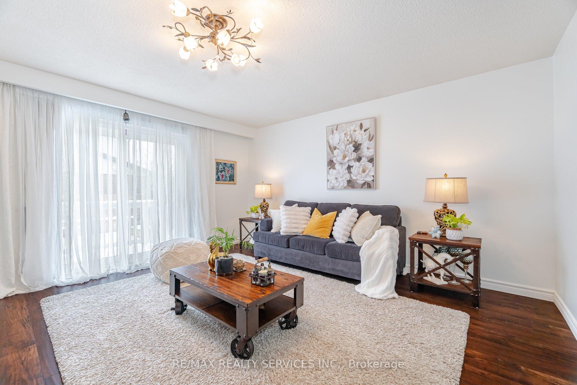Photo 16 of 9 Pluto Drive, Brampton, Madoc — HOMEH