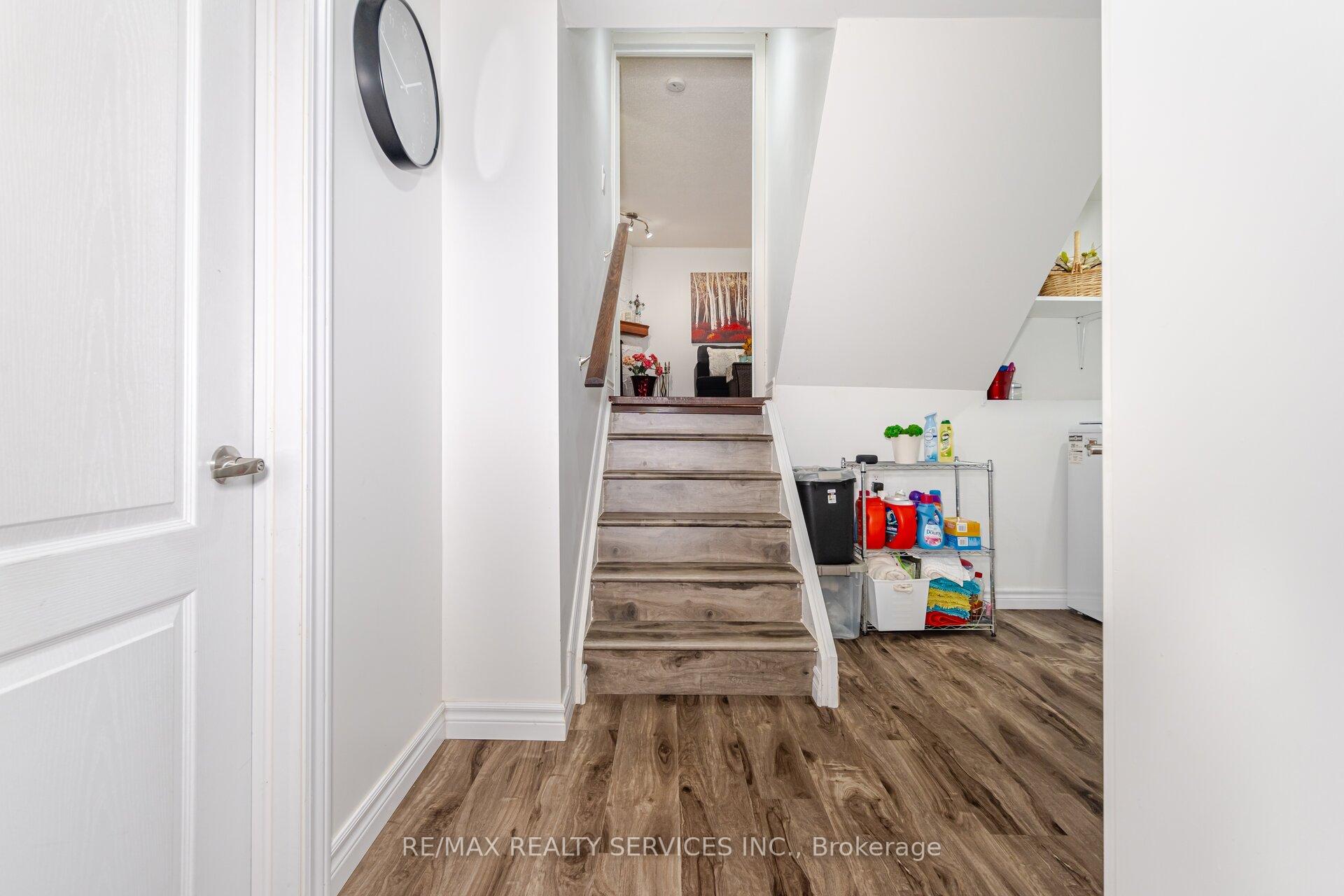 Photo 15 of 9 Pluto Drive, Brampton, Madoc — HOMEH