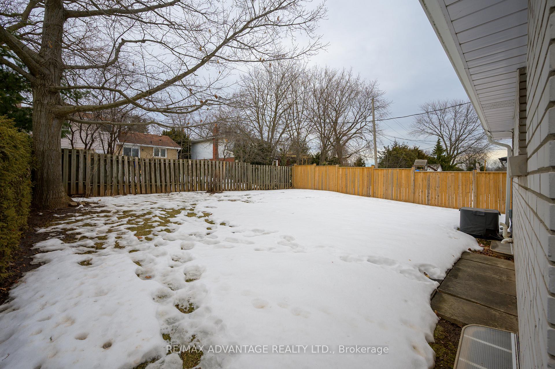 Photo 27 of 579 Galway Drive, Burlington, Shoreacres — HOMEH