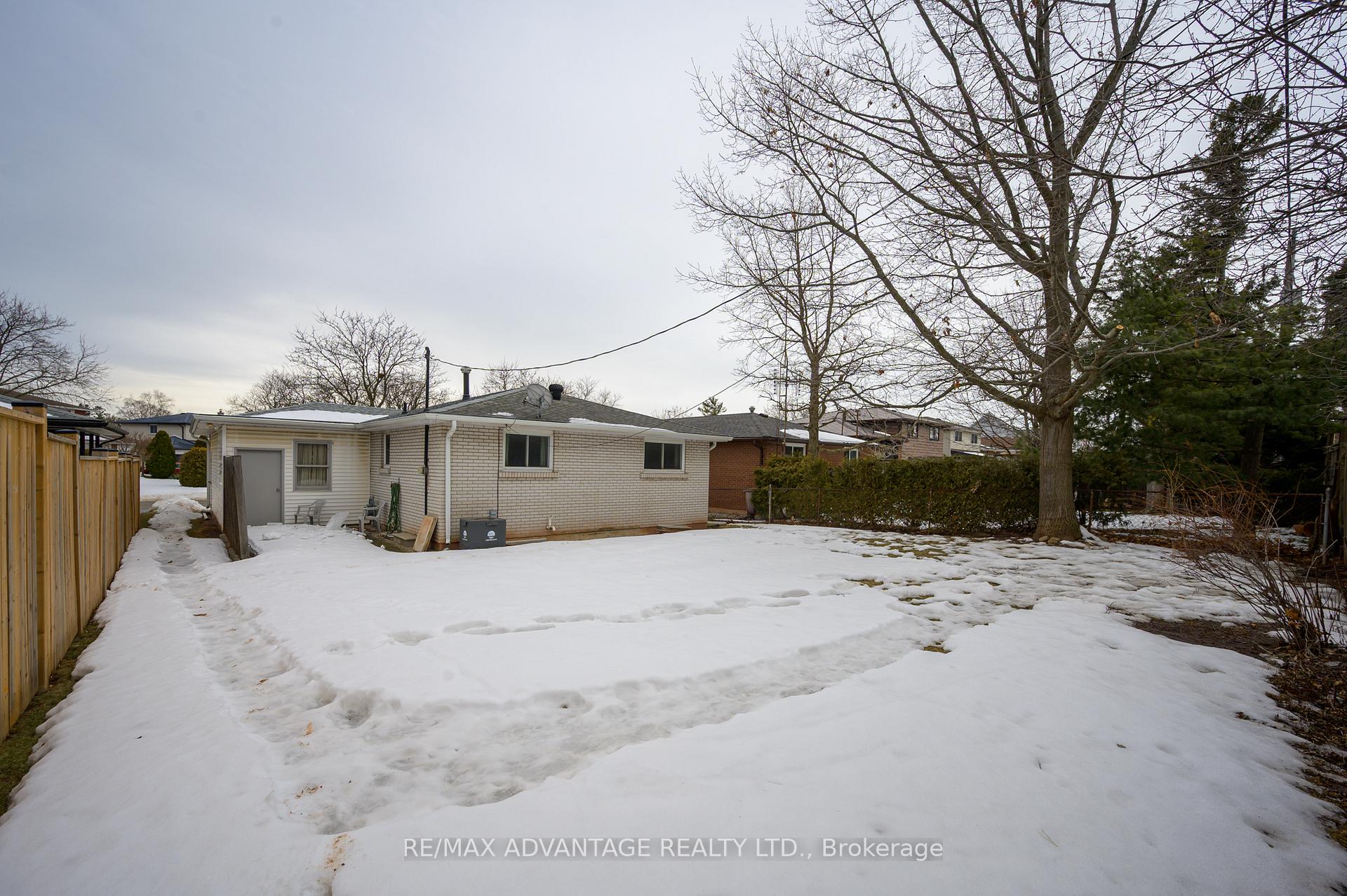 Photo 31 of 579 Galway Drive, Burlington, Shoreacres — HOMEH