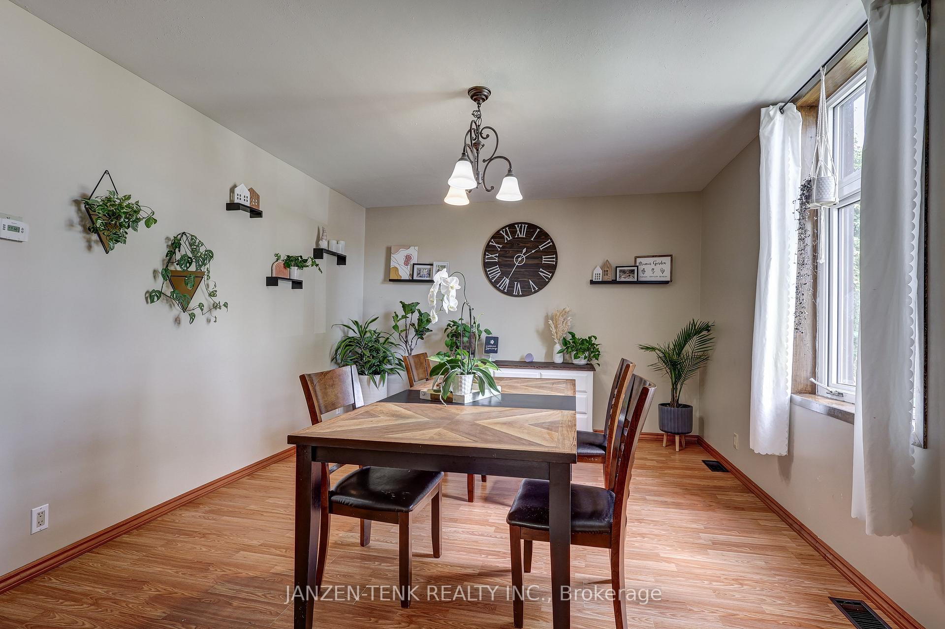 Photo 5 of 278 Sydenham Street E, Aylmer — HOMEH
