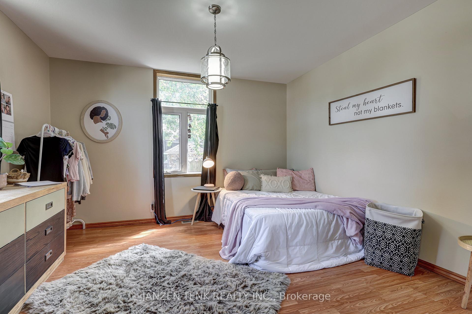 Photo 11 of 278 Sydenham Street E, Aylmer — HOMEH