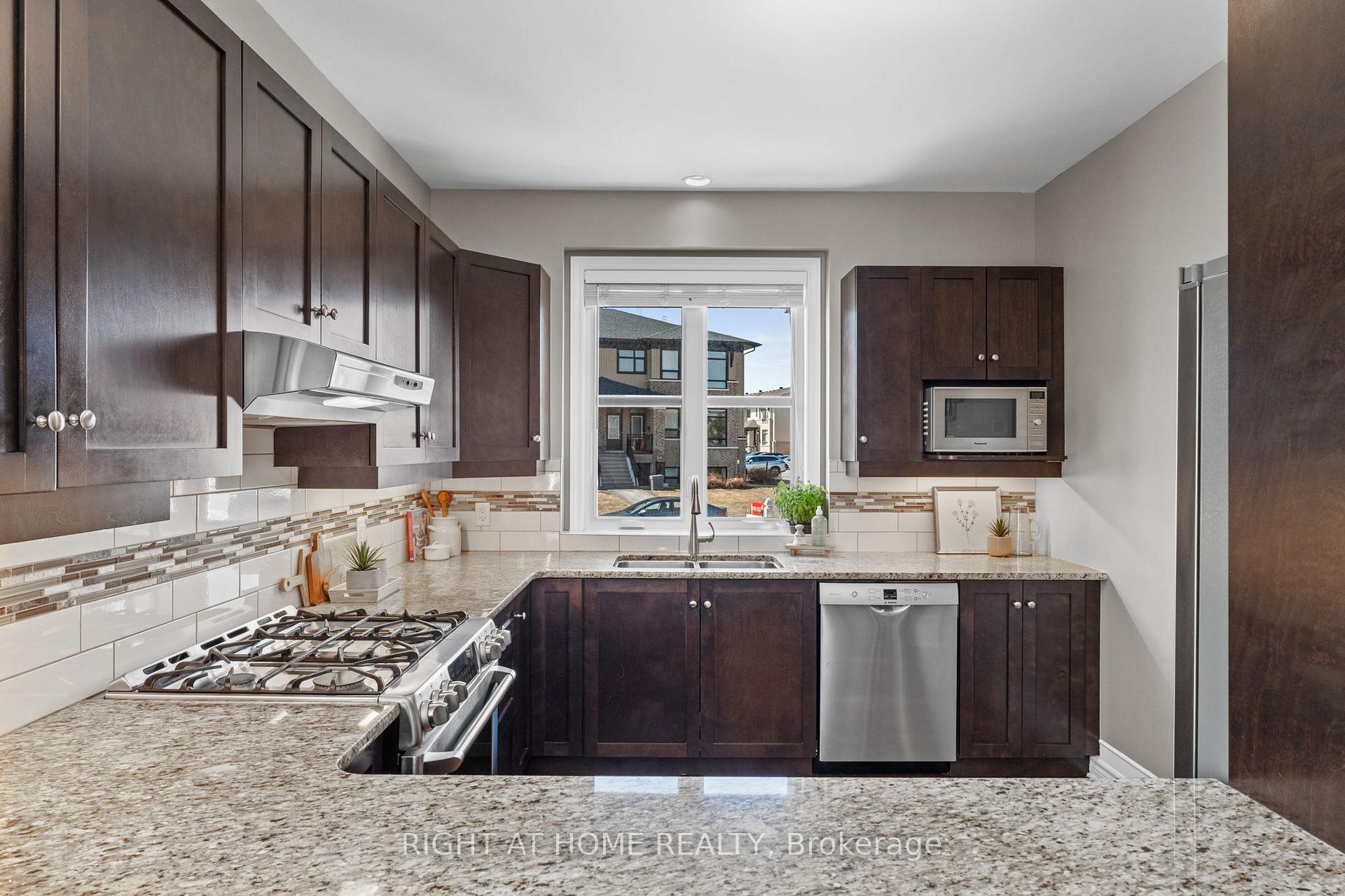 Photo 33 of 119 Beatrice Drive, Ottawa, Barrhaven - Longfields — HOMEH