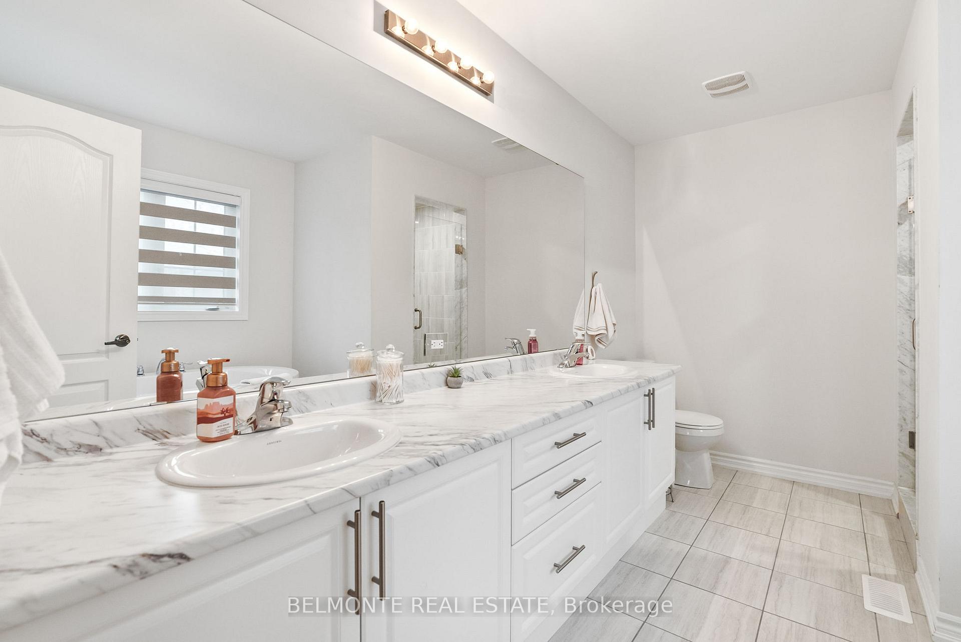Photo 18 of 185 Douglas Kemp Crescent, Clarington, Bowmanville — HOMEH