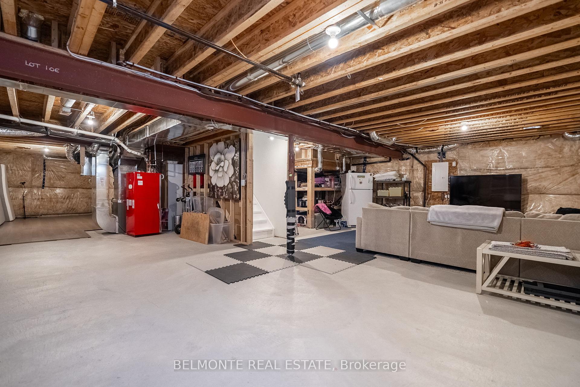 Photo 27 of 185 Douglas Kemp Crescent, Clarington, Bowmanville — HOMEH