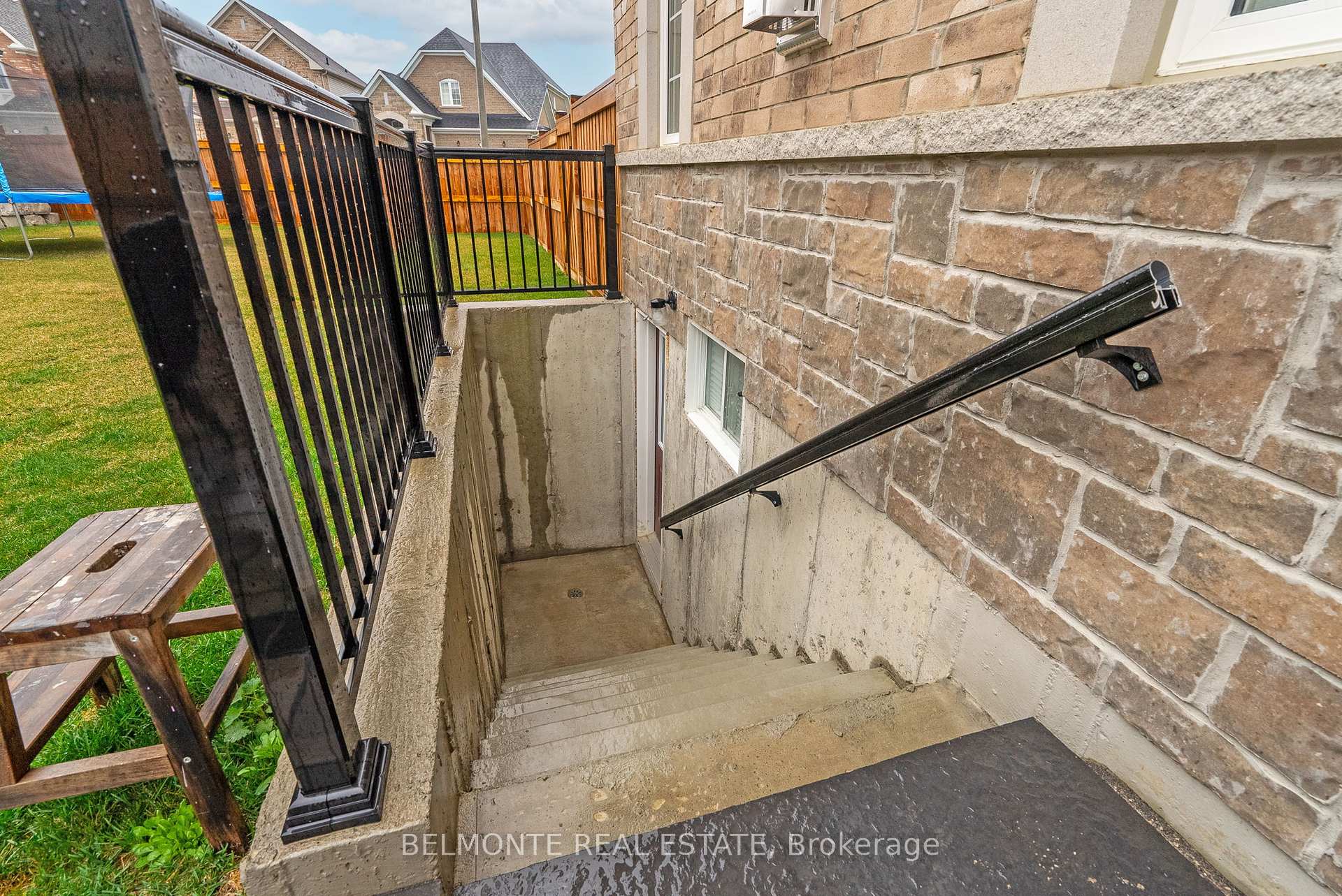 Photo 28 of 185 Douglas Kemp Crescent, Clarington, Bowmanville — HOMEH