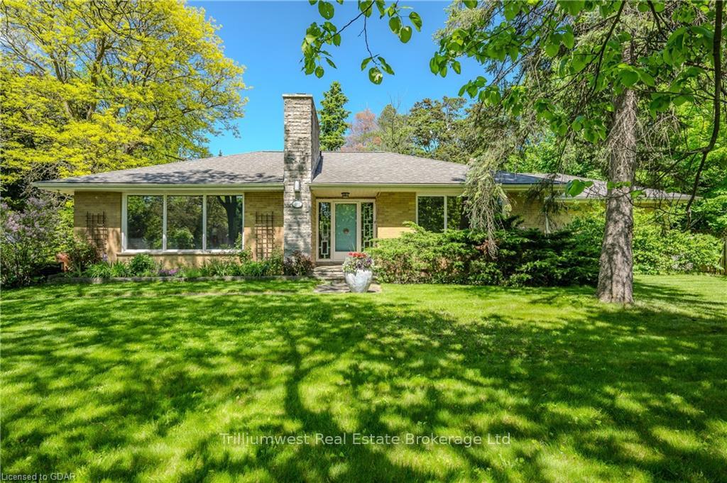 Photo 6 of 302 Edinburgh Road S, Guelph, Dovercliffe Park/Old University — HOMEH