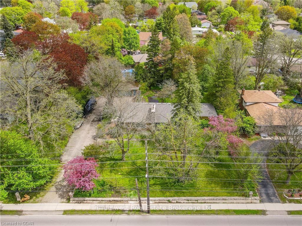 Photo 38 of 302 Edinburgh Road S, Guelph, Dovercliffe Park/Old University — HOMEH