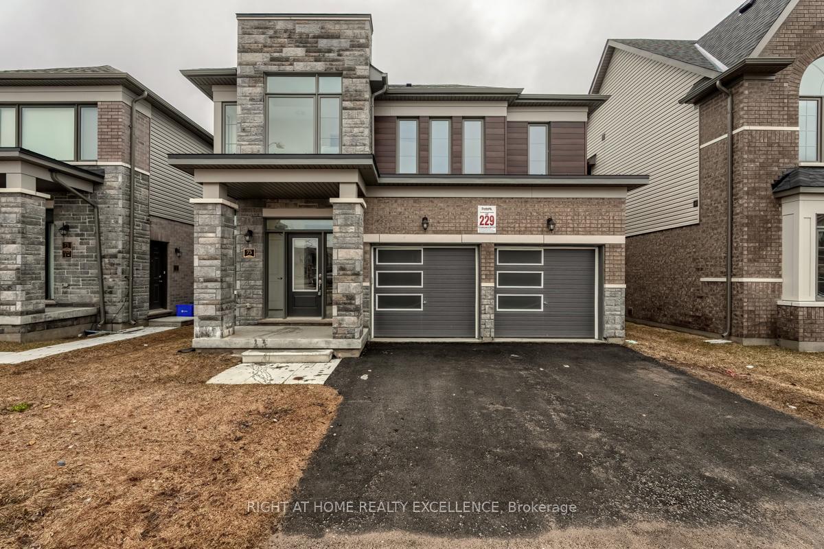 Photo 2 of 73 Nottingham Road E, Barrie, Innis-Shore — HOMEH