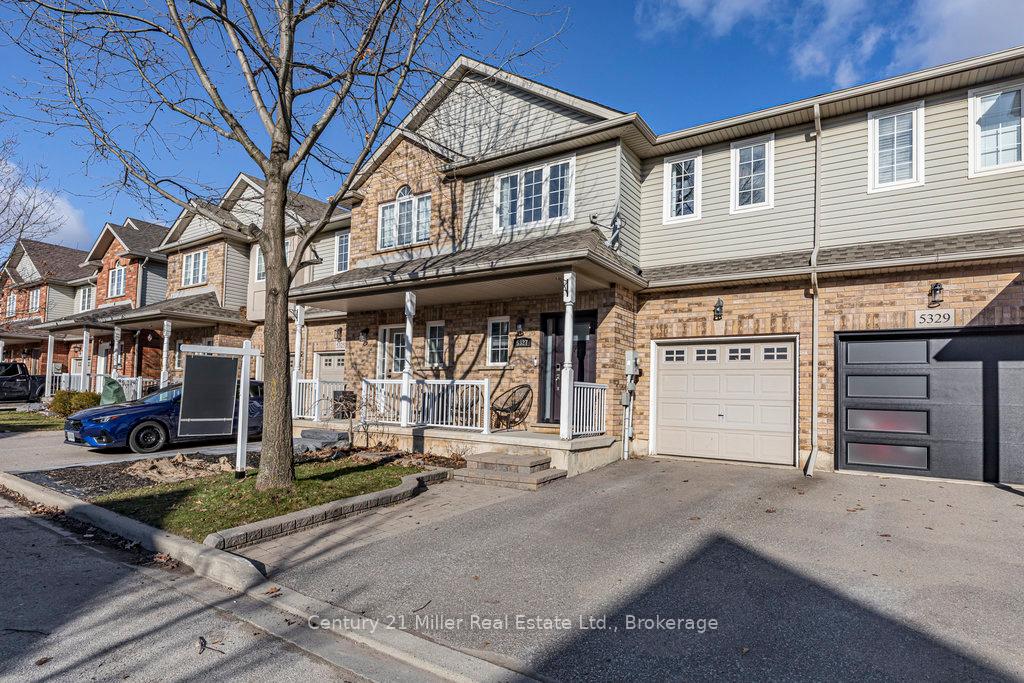 Photo 3 of 5327 McCormack Drive, Burlington, Orchard — HOMEH