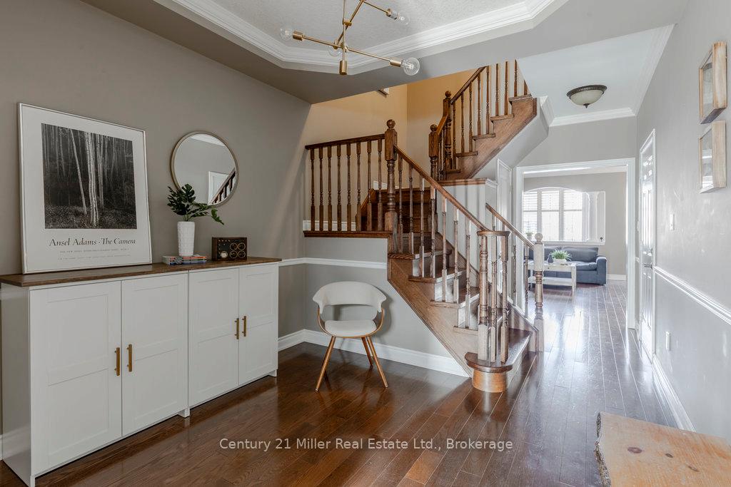 Photo 9 of 5327 McCormack Drive, Burlington, Orchard — HOMEH