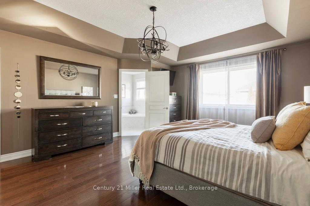 Photo 26 of 5327 McCormack Drive, Burlington, Orchard — HOMEH
