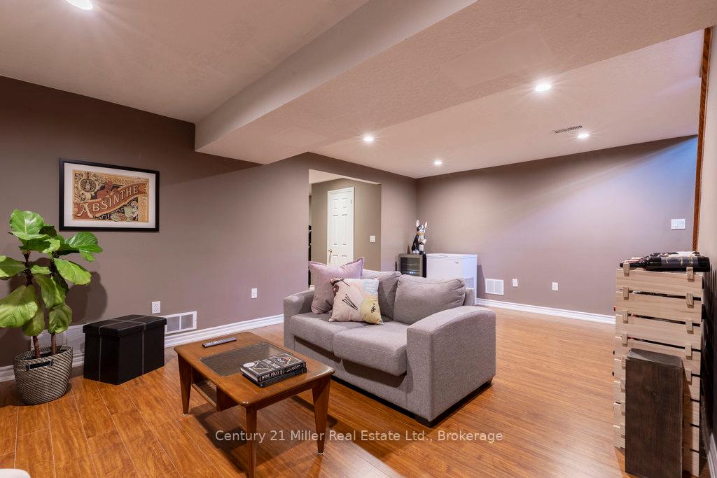 Photo 40 of 5327 McCormack Drive, Burlington, Orchard — HOMEH