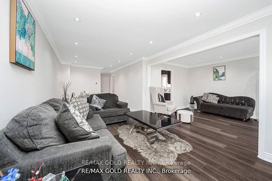 Photo 6 of 167 Ecclestone Drive, Brampton, Brampton West — HOMEH