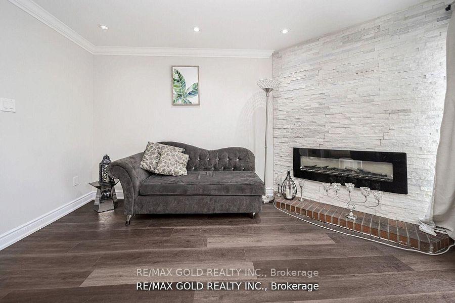 Photo 8 of 167 Ecclestone Drive, Brampton, Brampton West — HOMEH