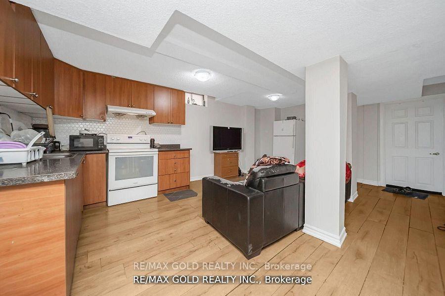 Photo 17 of 167 Ecclestone Drive, Brampton, Brampton West — HOMEH