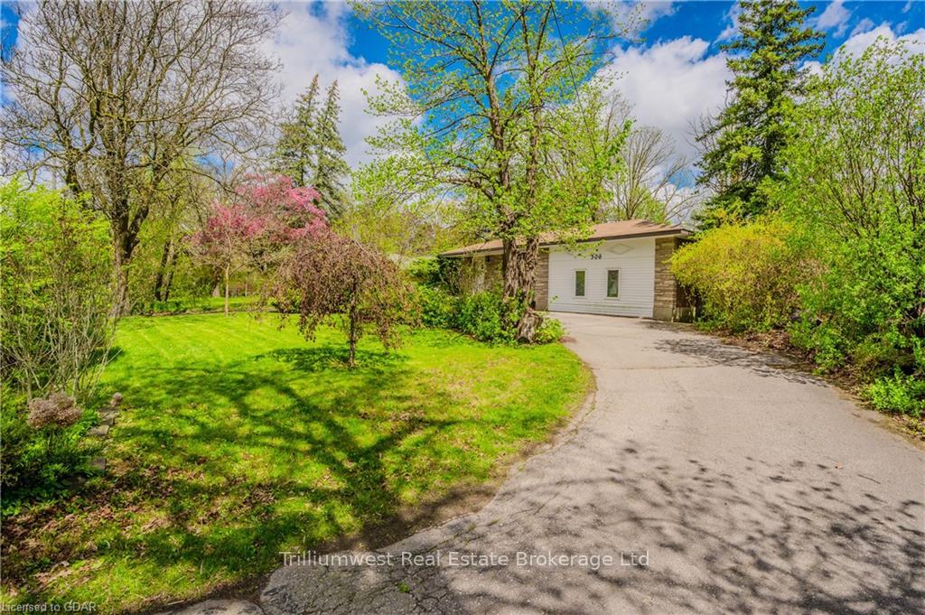 Photo 3 of 306 Edinburgh Road S, Guelph, Dovercliffe Park/Old University — HOMEH