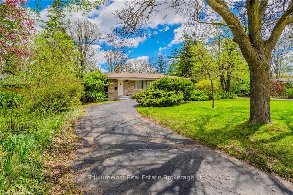 Photo 5 of 306 Edinburgh Road S, Guelph, Dovercliffe Park/Old University — HOMEH