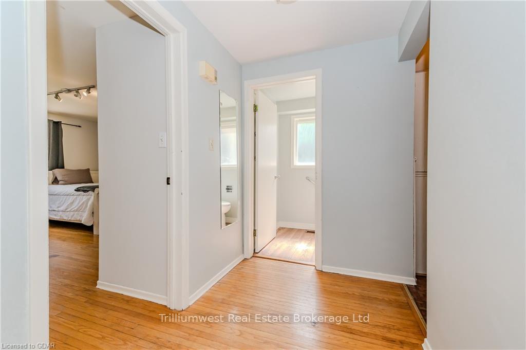 Photo 20 of 306 Edinburgh Road S, Guelph, Dovercliffe Park/Old University — HOMEH
