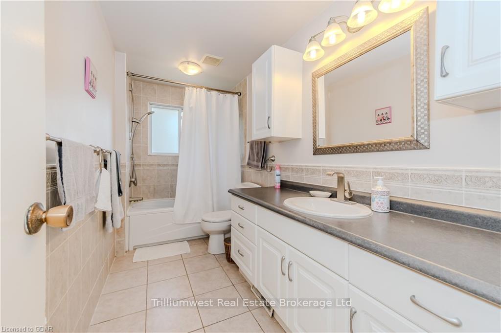 Photo 28 of 306 Edinburgh Road S, Guelph, Dovercliffe Park/Old University — HOMEH