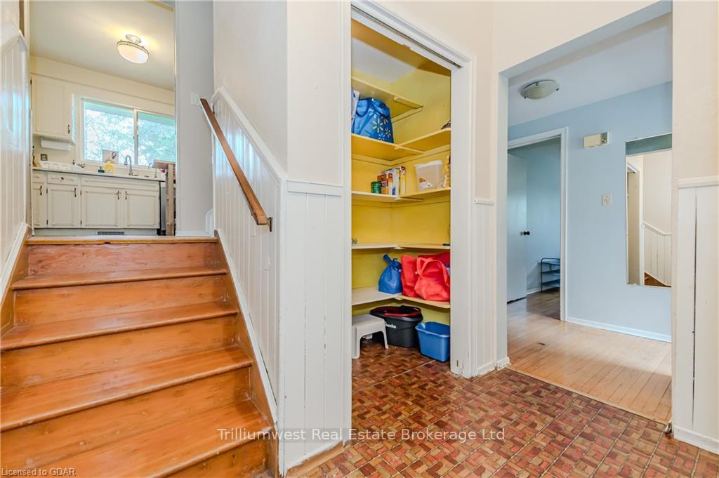 Photo 31 of 306 Edinburgh Road S, Guelph, Dovercliffe Park/Old University — HOMEH