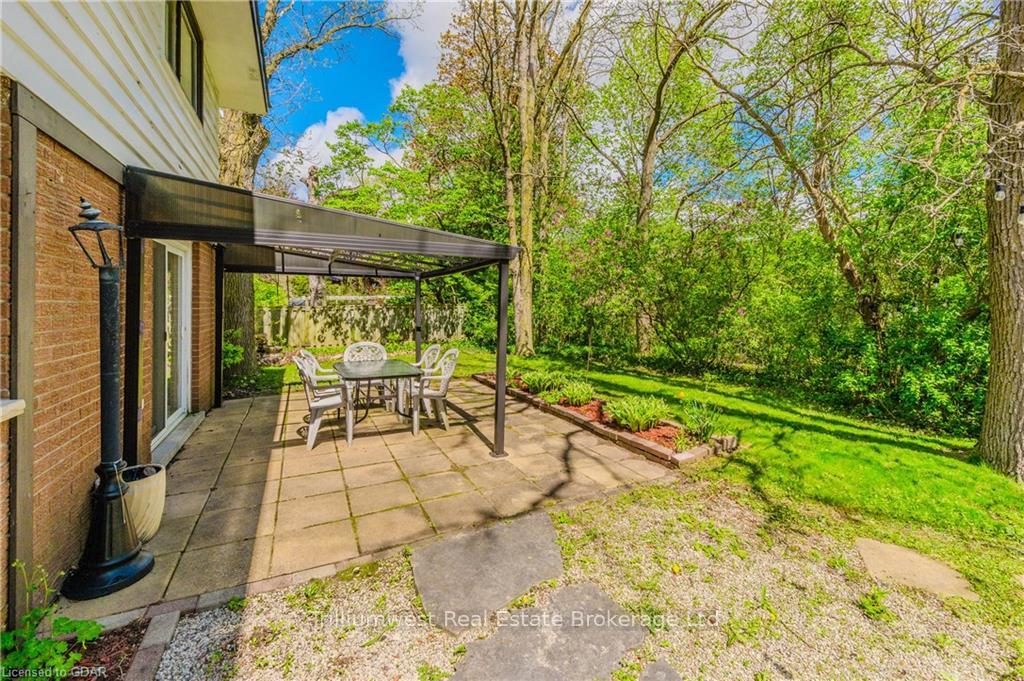 Photo 38 of 306 Edinburgh Road S, Guelph, Dovercliffe Park/Old University — HOMEH