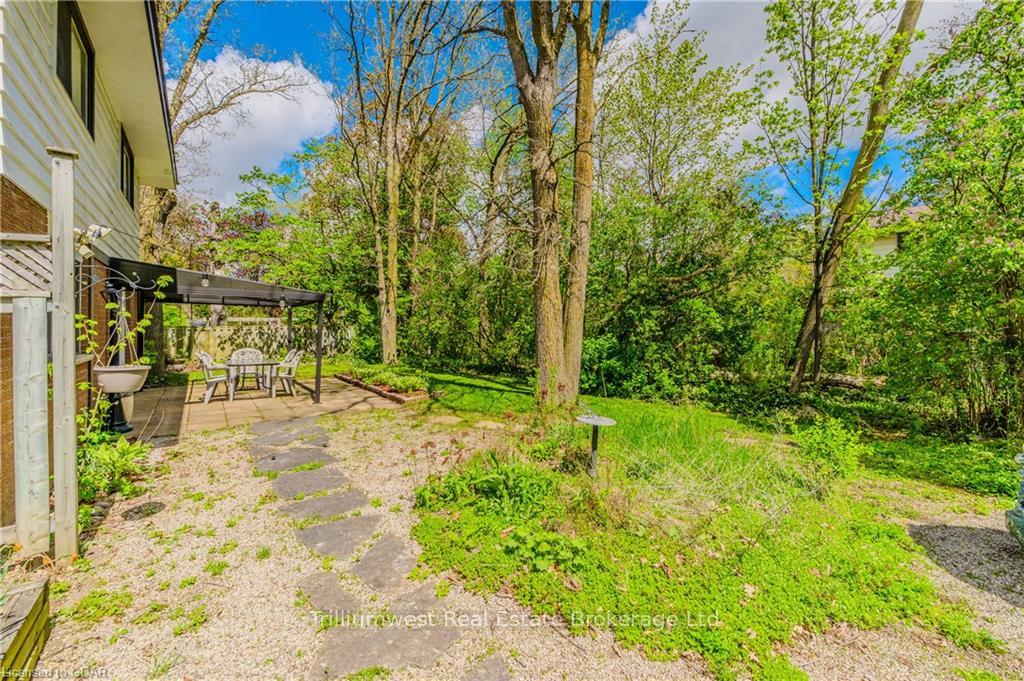 Photo 41 of 306 Edinburgh Road S, Guelph, Dovercliffe Park/Old University — HOMEH