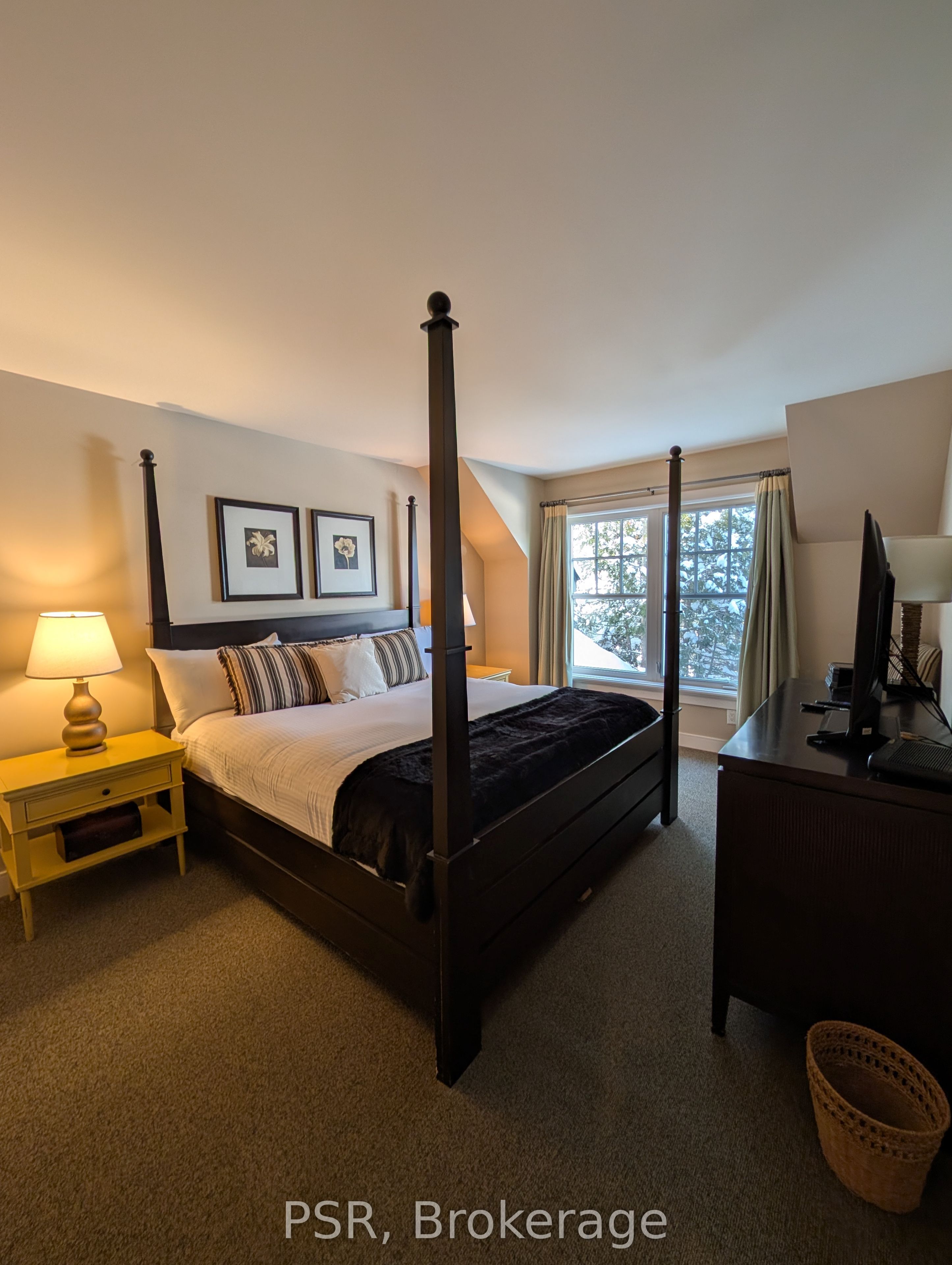 Photo 34 of Unit 14, 304 Emerald Hill, Seguin — HOMEH