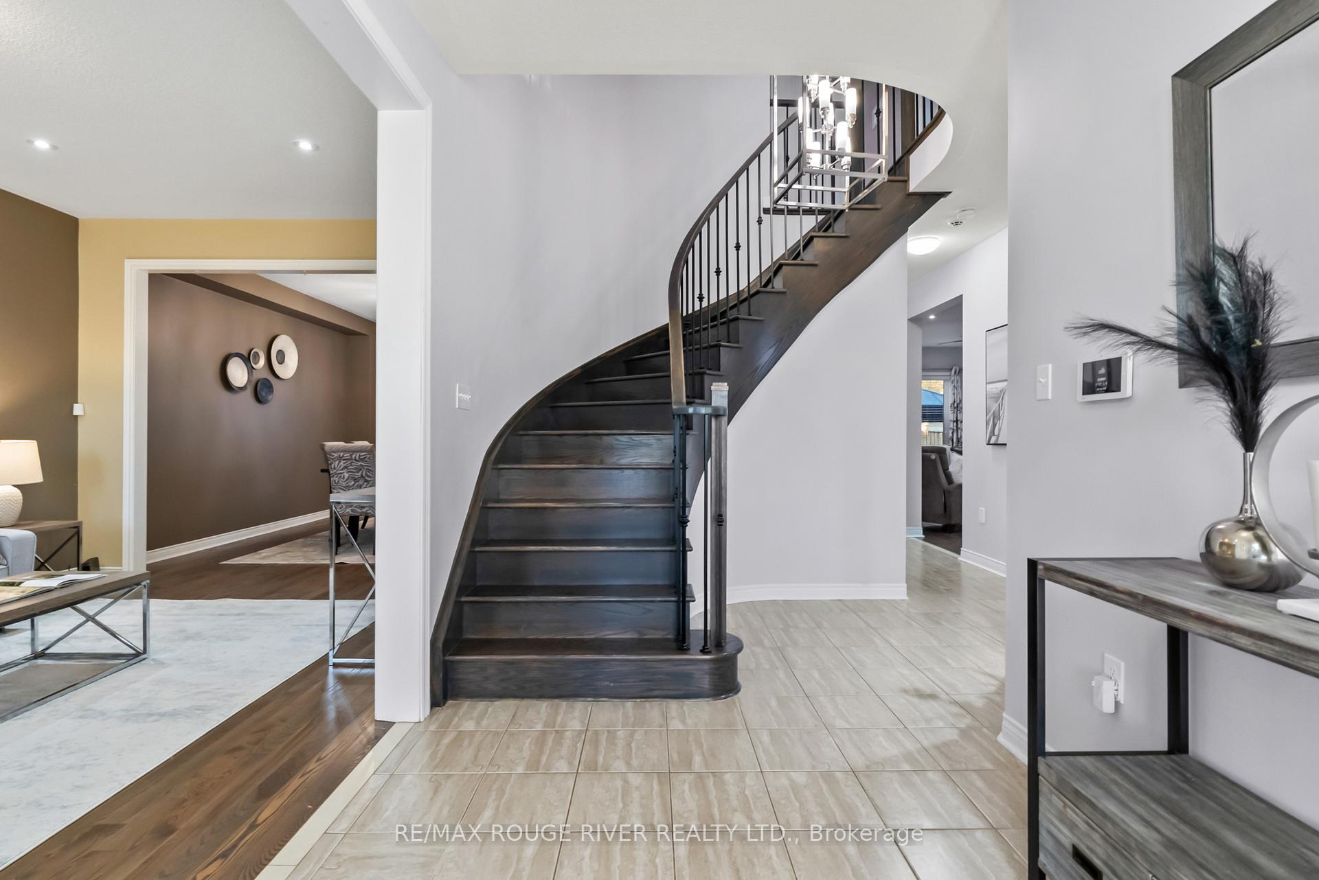 Photo 6 of 908 Black Cherry Drive, Oshawa, Taunton — HOMEH